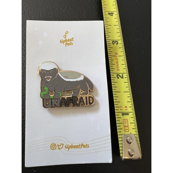 Upbeat Pals UNAFRAID Brooch Pin - Picture 4 of 4